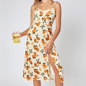 Cider orange/lemon print tie shoulder midi dress with slit — NWT